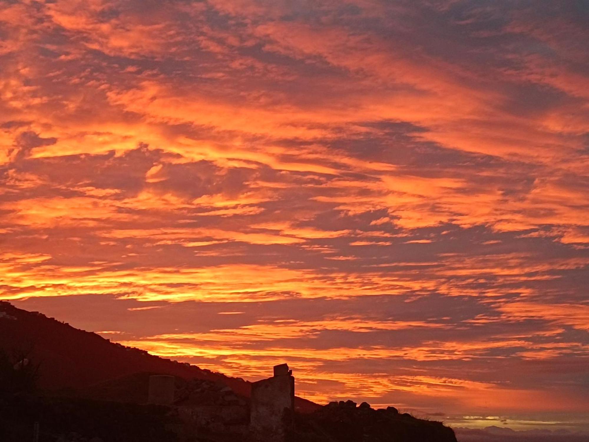 Apartamento Tajinaste Con Vistas Al Mar Y La Montana Y Wifi Gratis Los Realejos Kültér fotó
